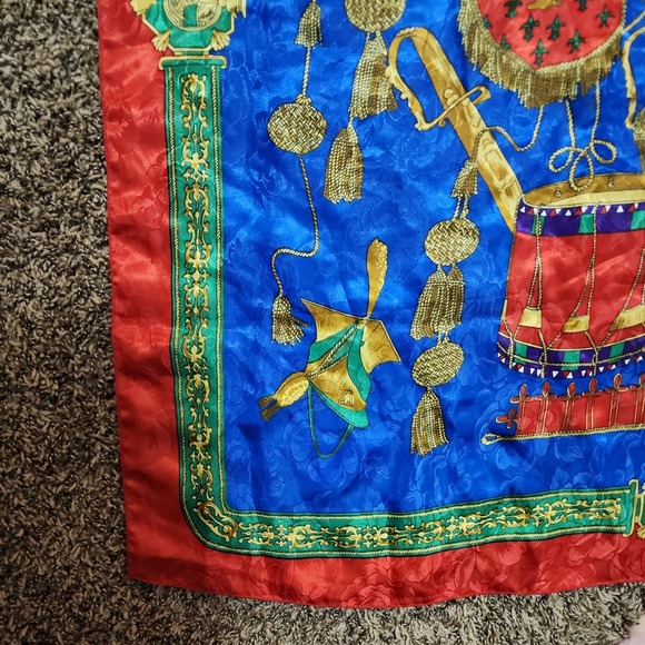 Vintage Scarf Shawl Nutcracker Shield Drums Trumpets Coat Of Arms - Picture 9 of 12